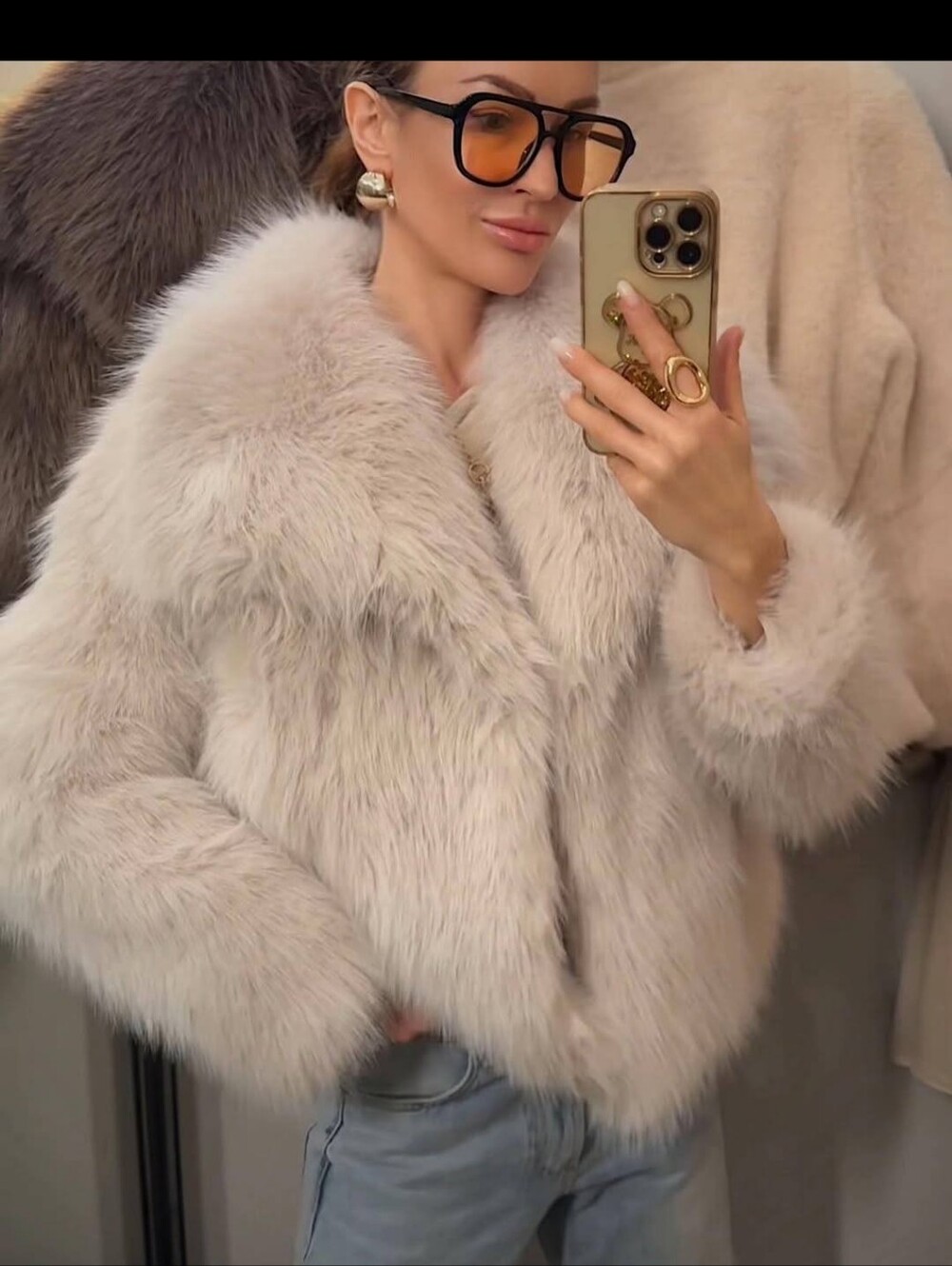 Zara Faux Fur Coat in Cream Size L
